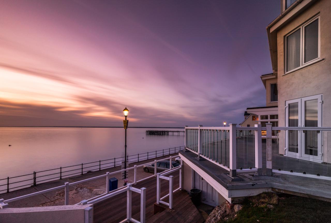 Garden Apartment, 1 Pilots Point Totland エクステリア 写真